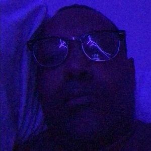 Meet your Posher, Wade